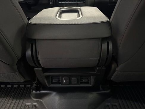 Used 2022 Chevrolet Silverado 2500 LT w/ All Star Edition AWD/4WD image 32