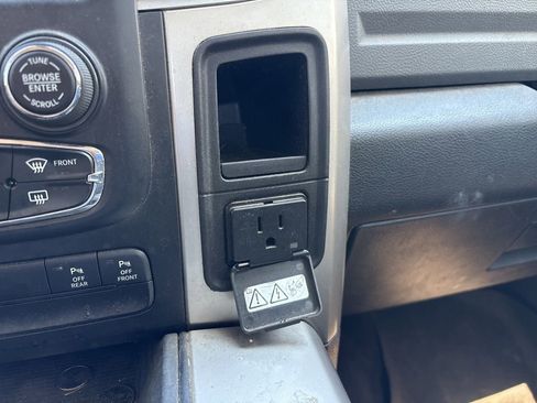 Used 2016 RAM 1500 Big Horn image 15