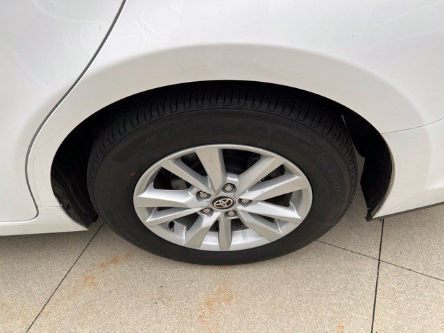 Used 2026 Toyota Camry LE FWD image 11