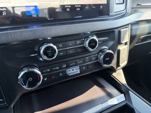 New 2026 Ford F250 Platinum AWD/4WD image 24