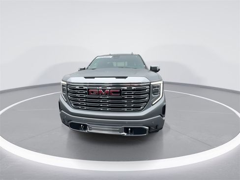 Used 2024 GMC Sierra 1500 Denali w/ Technology Package image 3
