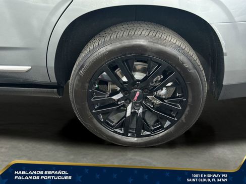 Certified 2026 GMC Yukon Denali w/ Denali Reserve Package AWD/4WD image 11
