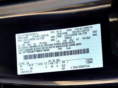 Used 2021 Ford F250 Platinum w/ FX4 Off-Road Package image 37