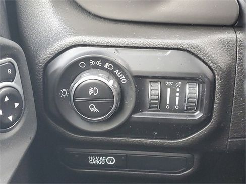 Used 2020 Jeep Gladiator Sport w/ Quick Order Package 24S image 18