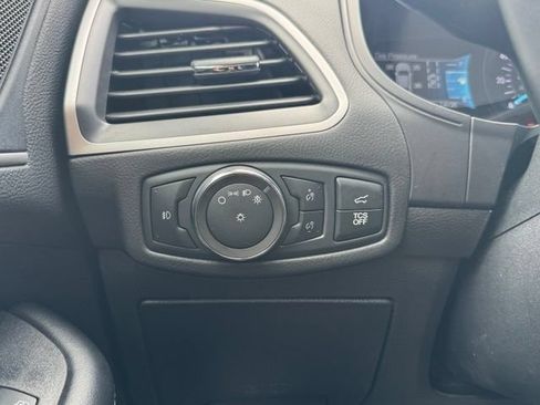 Used 2022 Ford Edge SEL w/ Convenience Package AWD/4WD image 27