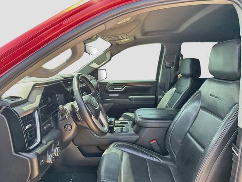 Used 2024 GMC Sierra 1500 Denali w/ Technology Package RWD image 11