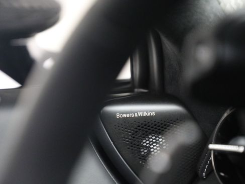 New 2026 McLaren 750S Spider RWD image 38