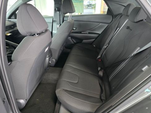 New 2026 Hyundai Elantra SEL Sport Premium FWD image 32