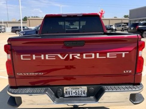 Used 2019 Chevrolet Silverado 1500 LTZ w/ LTZ Texas Edition RWD image 4