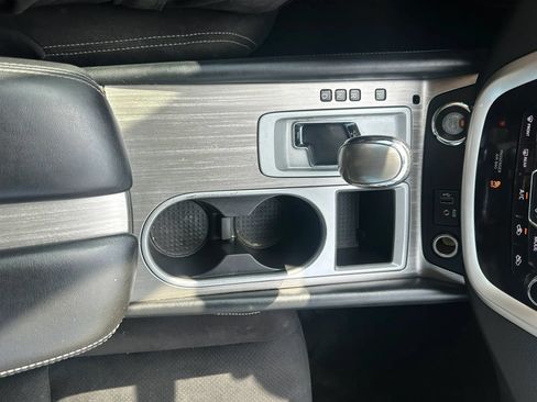 Used 2018 Nissan Murano SV FWD image 18