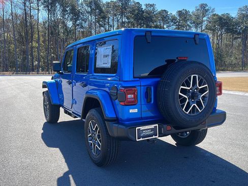 New 2026 Jeep Wrangler Unlimited Sahara AWD/4WD image 5