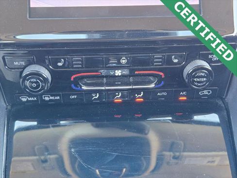 Certified 2022 Jeep Grand Cherokee L Laredo w/ Luxury Tech Group I image 17