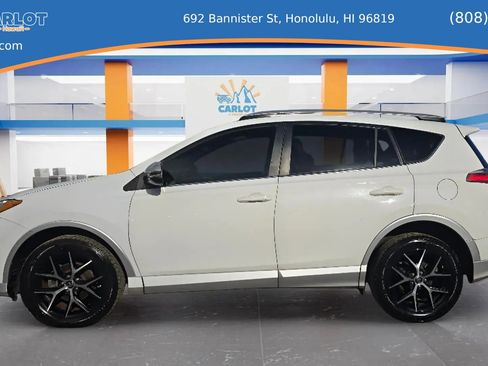 Used 2016 Toyota RAV4 SE FWD image 8
