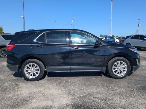Used 2020 Chevrolet Equinox LT w/ Driver Convenience Package image 3