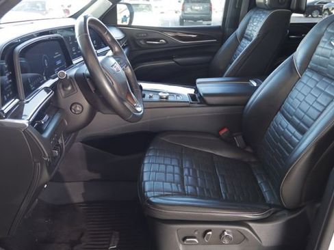 Used 2022 Cadillac Escalade ESV Sport Platinum w/ LPO, ONYX Package image 8