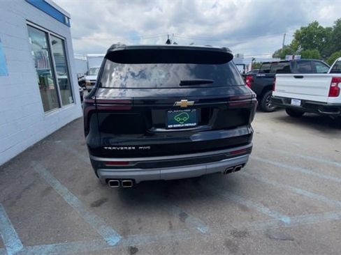 Certified 2025 Chevrolet Traverse LT image 7