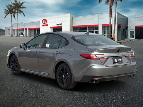 New 2026 Toyota Camry SE image 4