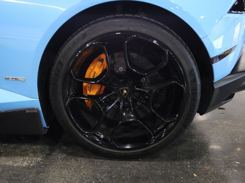 Used 2016 Lamborghini Huracan LP 610-4 Avio AWD/4WD image 10