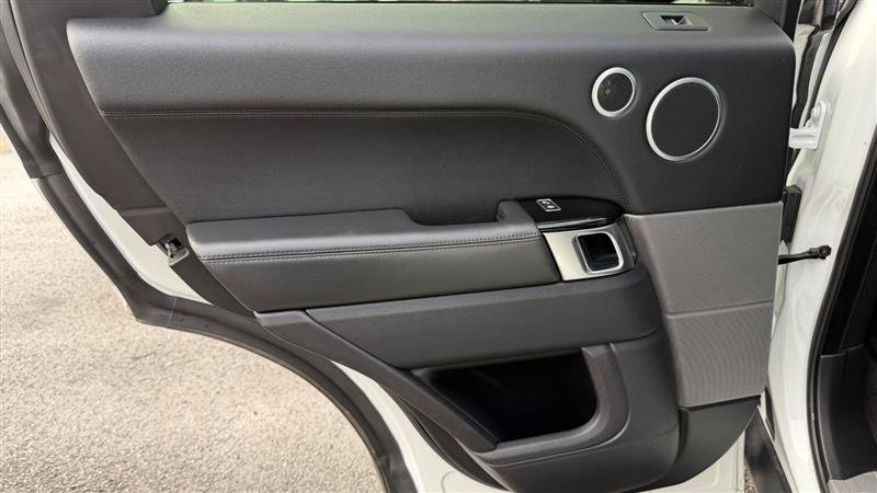 Used 2017 Land Rover Range Rover Sport HSE AWD/4WD image 43