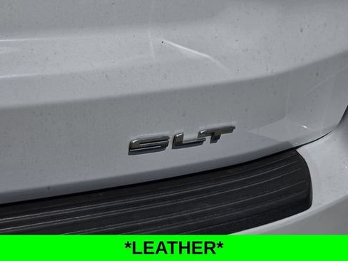 Used 2021 GMC Yukon SLT w/ SLT Premium Package AWD/4WD image 9