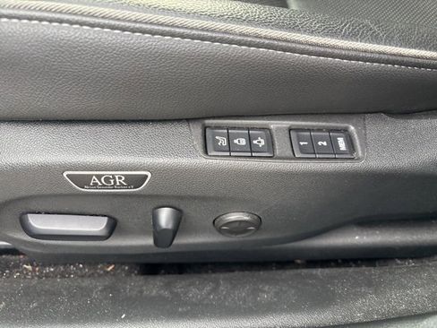 Used 2019 Buick Regal GS image 9