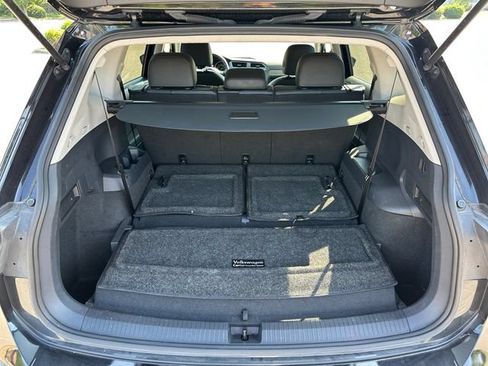 Used 2020 Volkswagen Tiguan SE FWD image 32