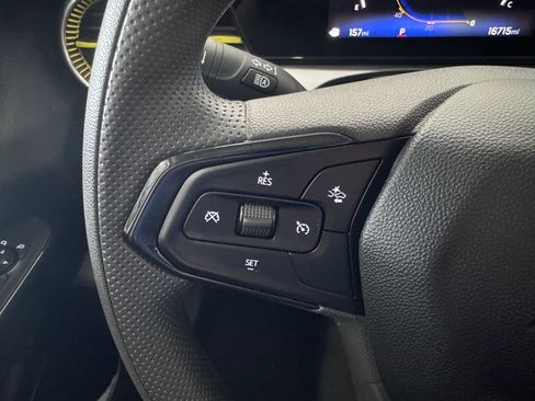 Certified 2024 Chevrolet Trax LT FWD image 14