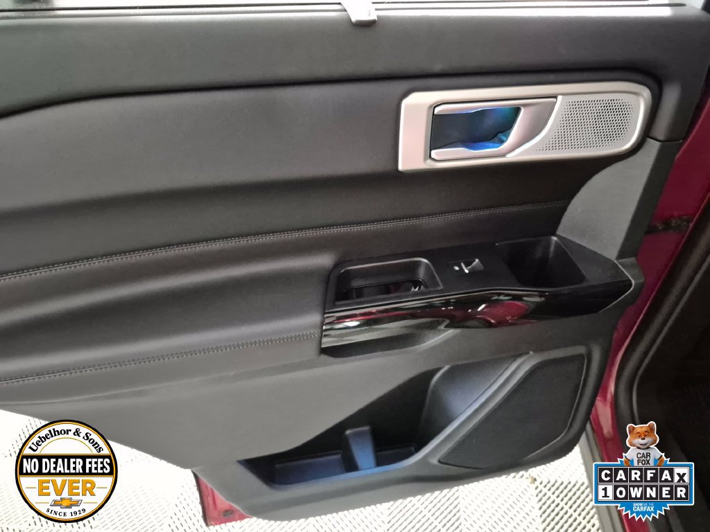 Used 2023 Ford Explorer Platinum w/ Technology Package AWD/4WD image 27