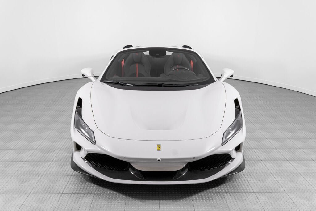 Used 2022 Ferrari F8 Tributo RWD image 16