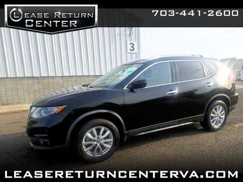 Used 2015 Nissan Rogue SV image 1
