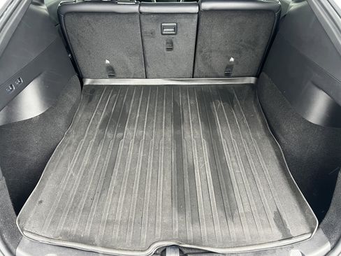 Used 2021 Tesla Model Y Long Range image 18