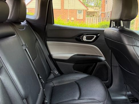 Used 2025 Jeep Compass Limited AWD/4WD image 22