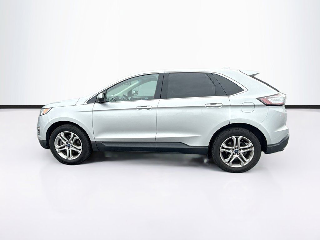 Used 2018 Ford Edge Titanium AWD/4WD image 4