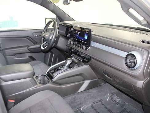 Used 2023 Chevrolet Colorado LT image 27