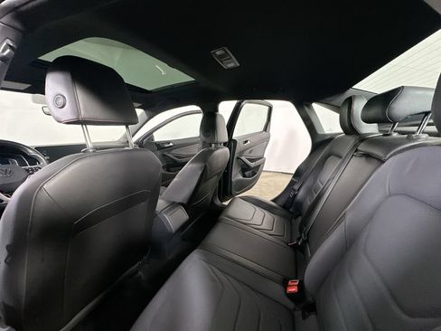Used 2025 Volkswagen Jetta GLI Autobahn FWD image 13