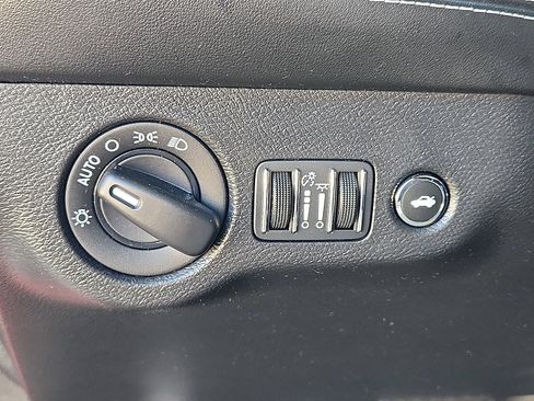 Used 2020 Dodge Challenger SRT Hellcat Redeye image 24