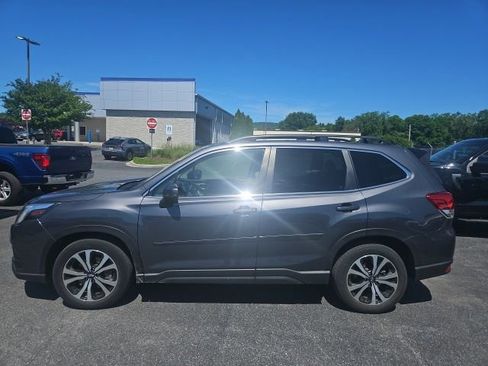 Used 2024 Subaru Forester Limited AWD/4WD image 1