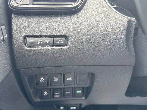 Used 2017 Nissan Rogue SL w/ SL Premium Package AWD/4WD image 20