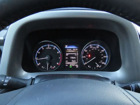 Used 2018 Toyota RAV4 XLE image 25