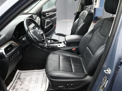 Used 2020 Kia Telluride EX AWD/4WD image 16