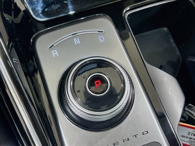 Certified 2024 Kia Sorento SX Prestige AWD/4WD image 17