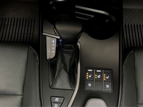 Certified 2024 Lexus UX 250h AWD w/ Premium Package image 29