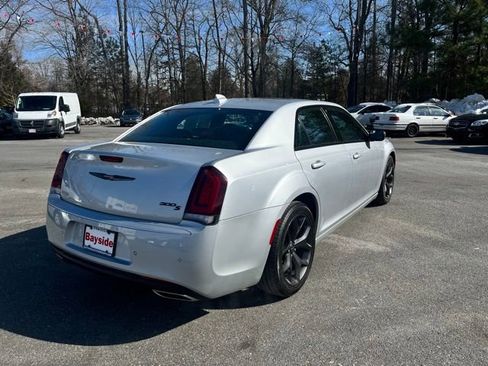 Used 2023 Chrysler 300 S image 18