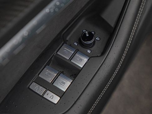 Certified 2022 Audi S6 Premium Plus image 23