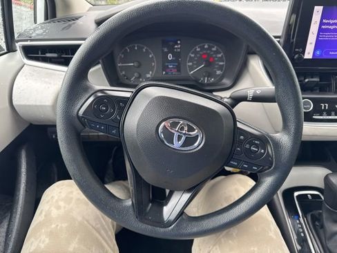 Used 2023 Toyota Corolla LE FWD image 44