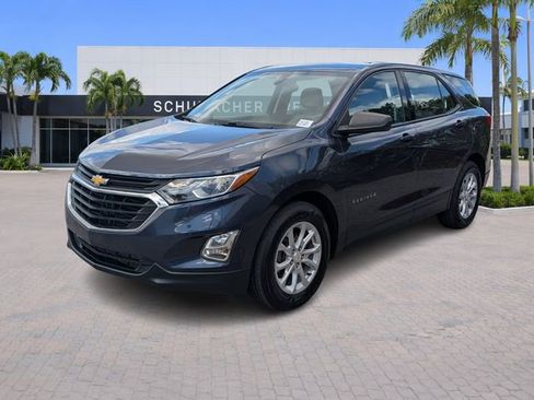 Used 2019 Chevrolet Equinox LS FWD image 3