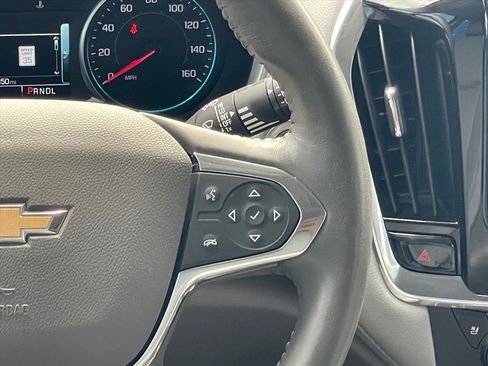Used 2018 Chevrolet Traverse Premier w/ Driver Confidence II Package FWD image 14
