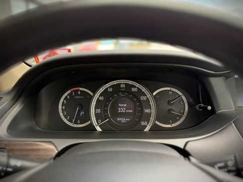 Used 2017 Honda Accord EX-L image 12