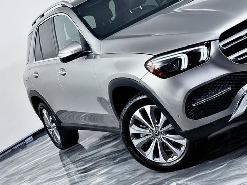 Used 2020 Mercedes-Benz GLE 350 4MATIC w/ Premium Package image 4