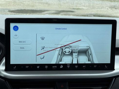 New 2026 Ford Escape SE image 5